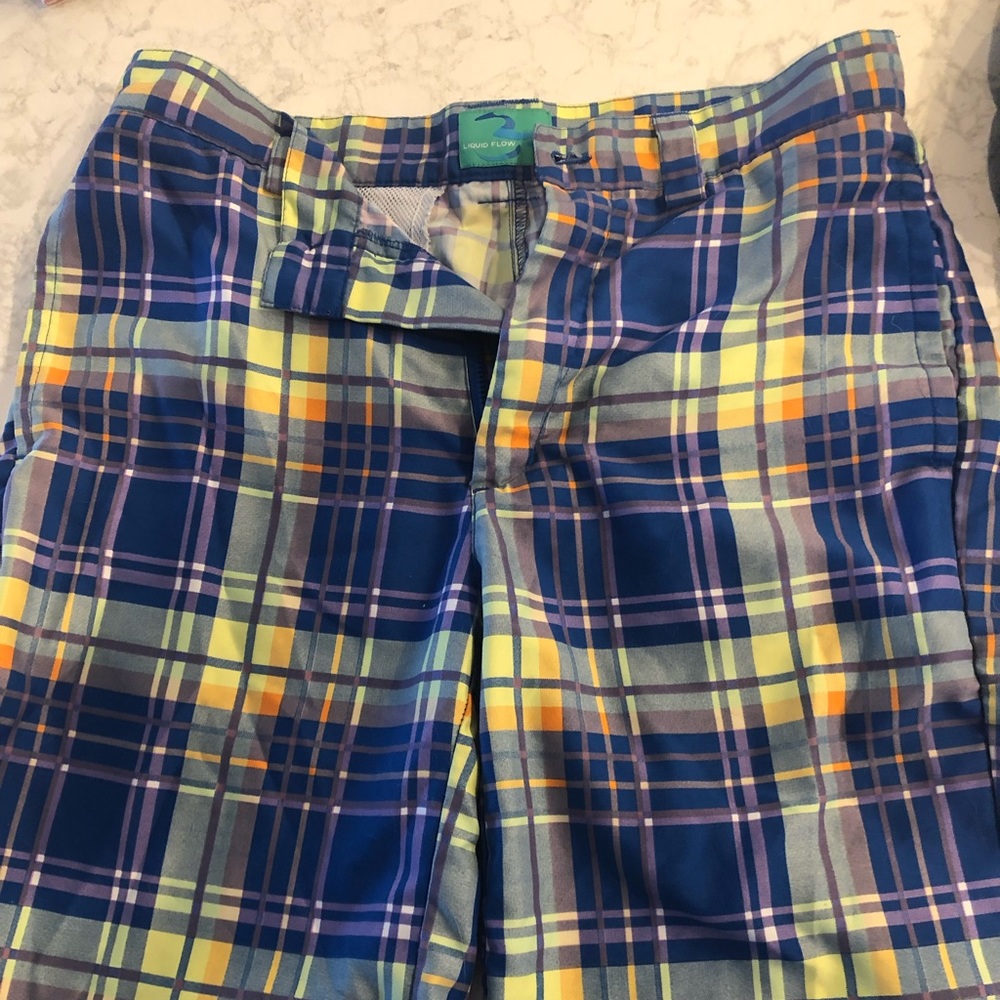 Liquid Flow plaid shorts Men’s size 30